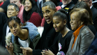 Illustration for article titled Malia and Sasha Obama: Our Favorite Photos